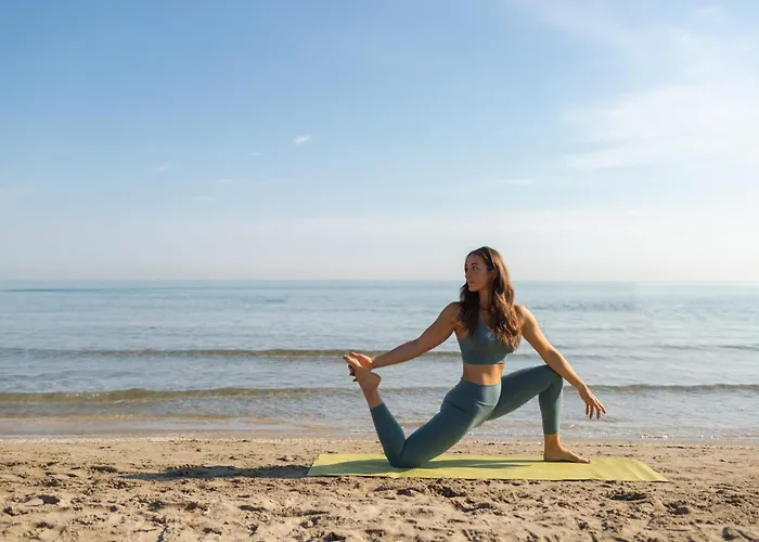 Hotel Soraya - Spiaggia Sawasdee With Beach & Parking Riccione
