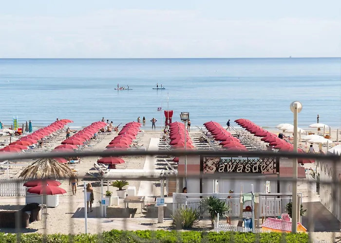 Hotel Soraya - Spiaggia Sawasdee With Beach & Parking Riccione